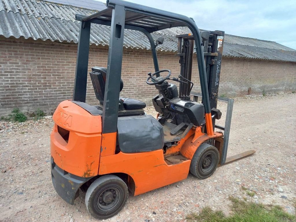 Frontstapler tipa Toyota 02-7FD14, Gebrauchtmaschine u Antwerpen (Slika 3)