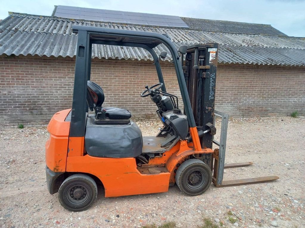 Frontstapler tipa Toyota 02-7FD14, Gebrauchtmaschine u Antwerpen (Slika 4)