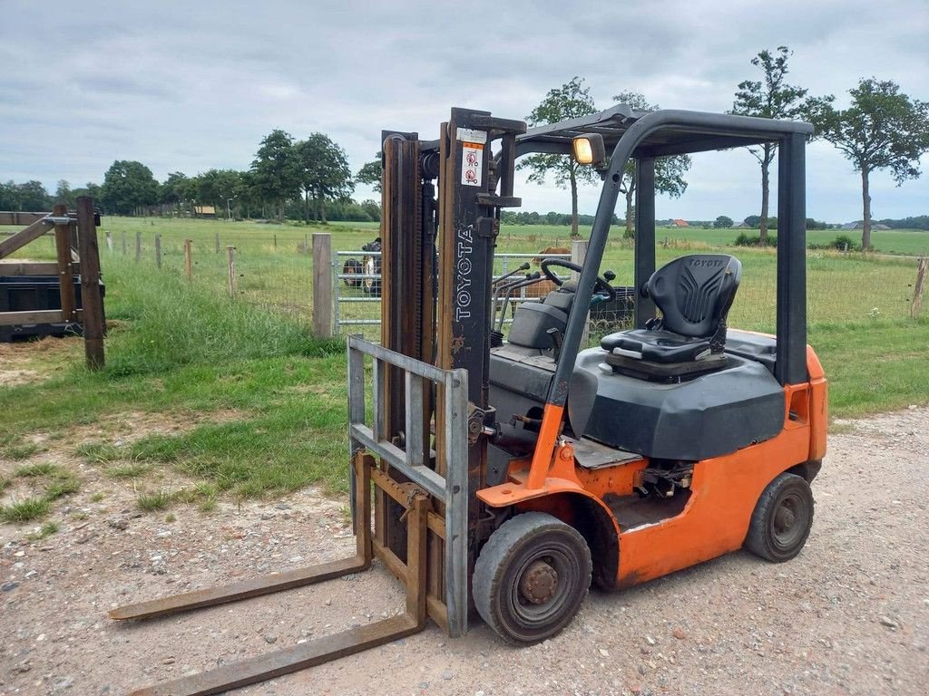 Frontstapler tipa Toyota 02-7FD14, Gebrauchtmaschine u Antwerpen (Slika 1)
