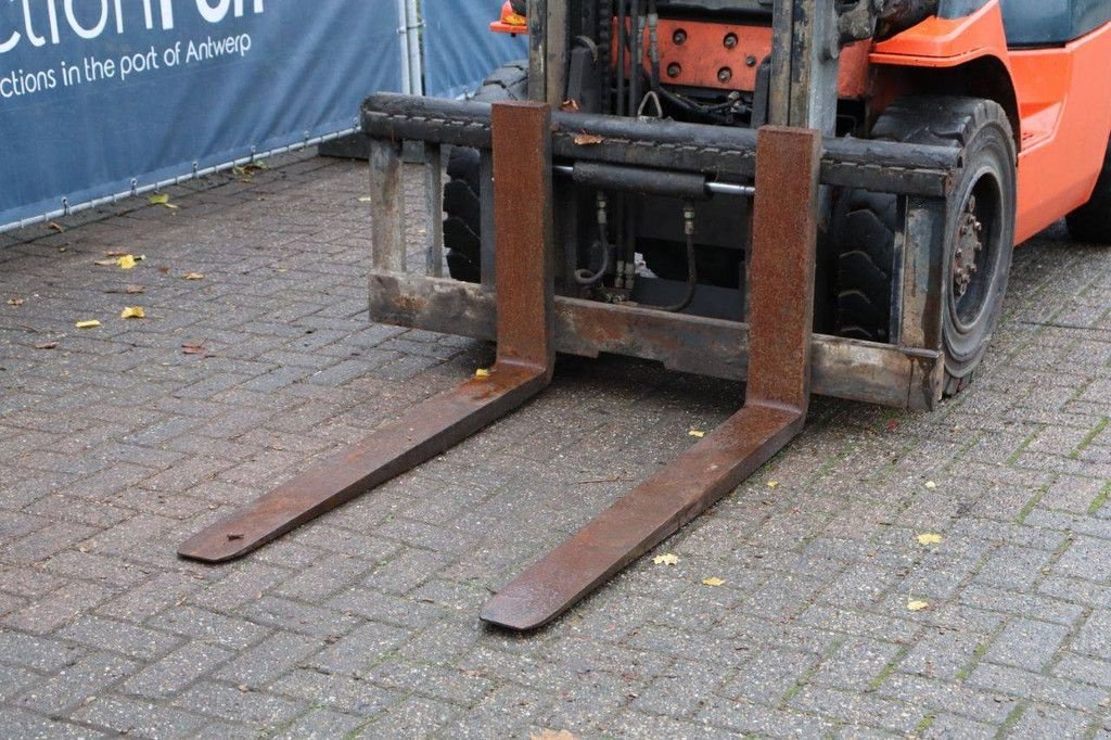 Frontstapler of the type Toyota 02-7FD30, Gebrauchtmaschine in Antwerpen (Picture 11)