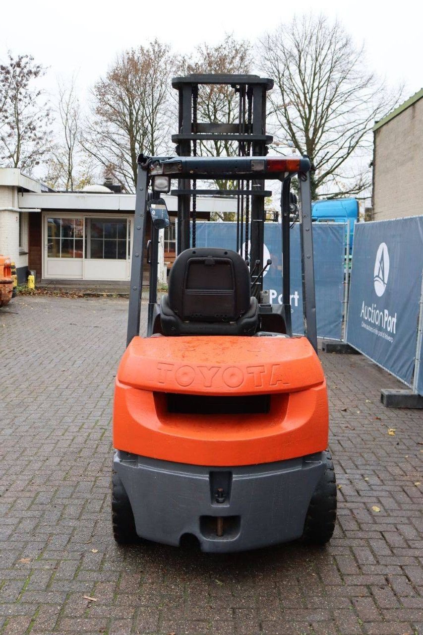 Frontstapler of the type Toyota 02-7FD30, Gebrauchtmaschine in Antwerpen (Picture 5)