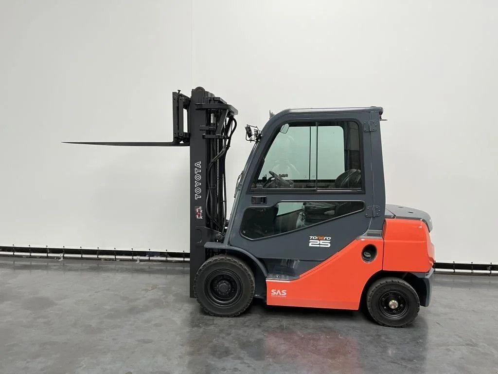 Frontstapler of the type Toyota 02-8 FDF 25, Gebrauchtmaschine in Culemborg (Picture 8)