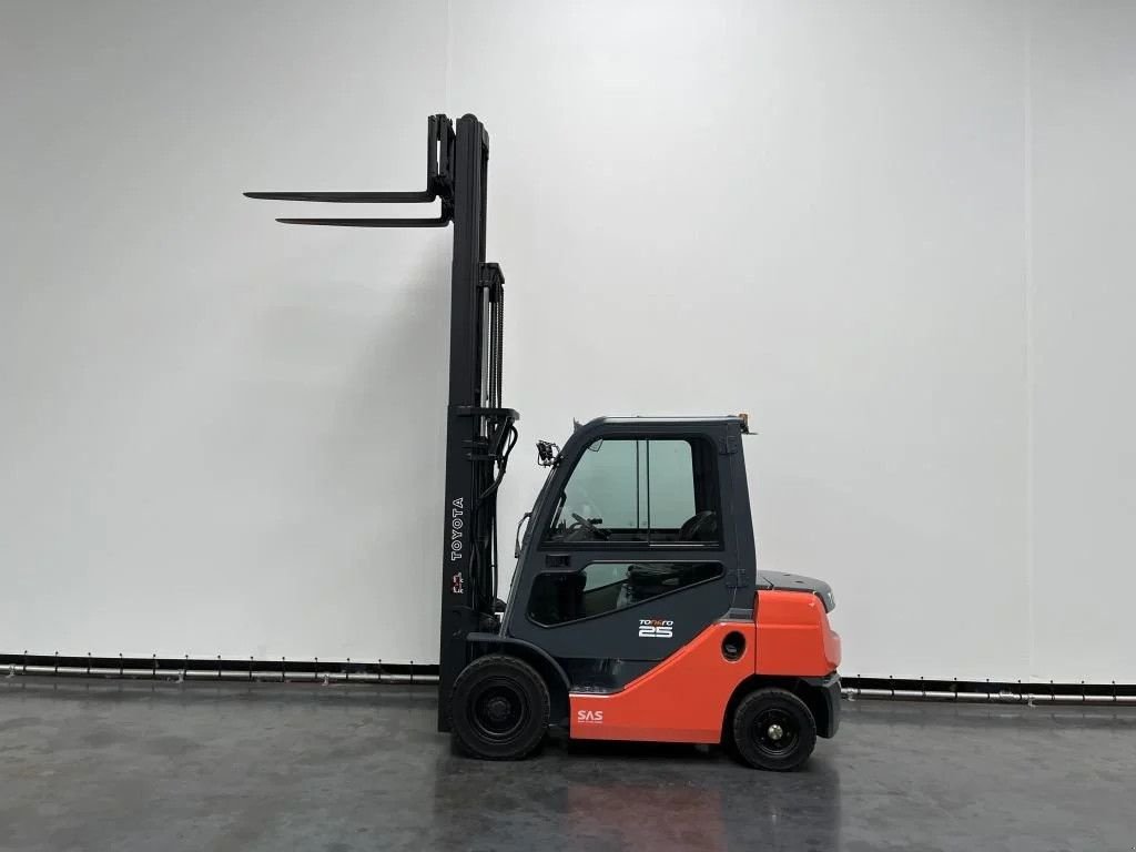 Frontstapler of the type Toyota 02-8 FDF 25, Gebrauchtmaschine in Culemborg (Picture 11)