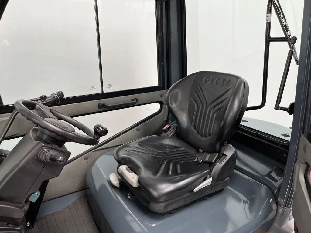 Frontstapler of the type Toyota 02-8 FDF 25, Gebrauchtmaschine in Culemborg (Picture 4)