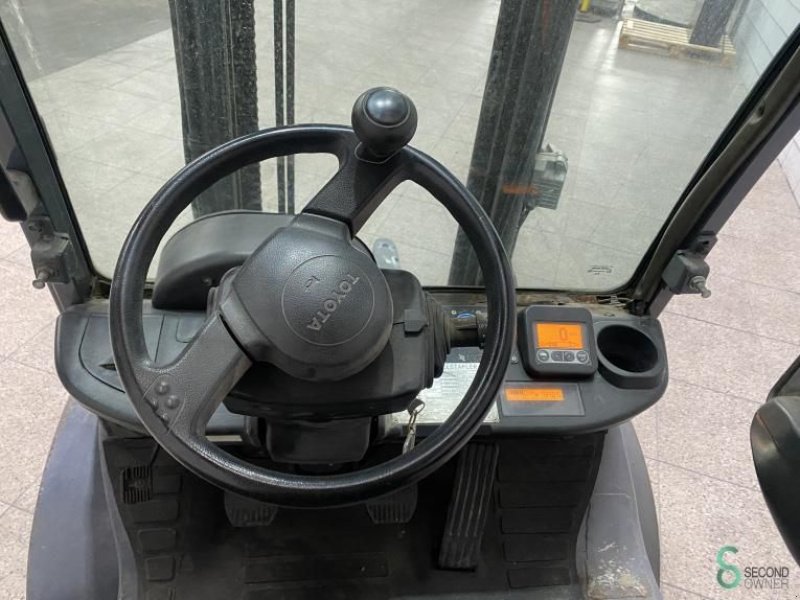 Frontstapler of the type Toyota 02-8 FGF 25, Gebrauchtmaschine in Wijchen (Picture 11)