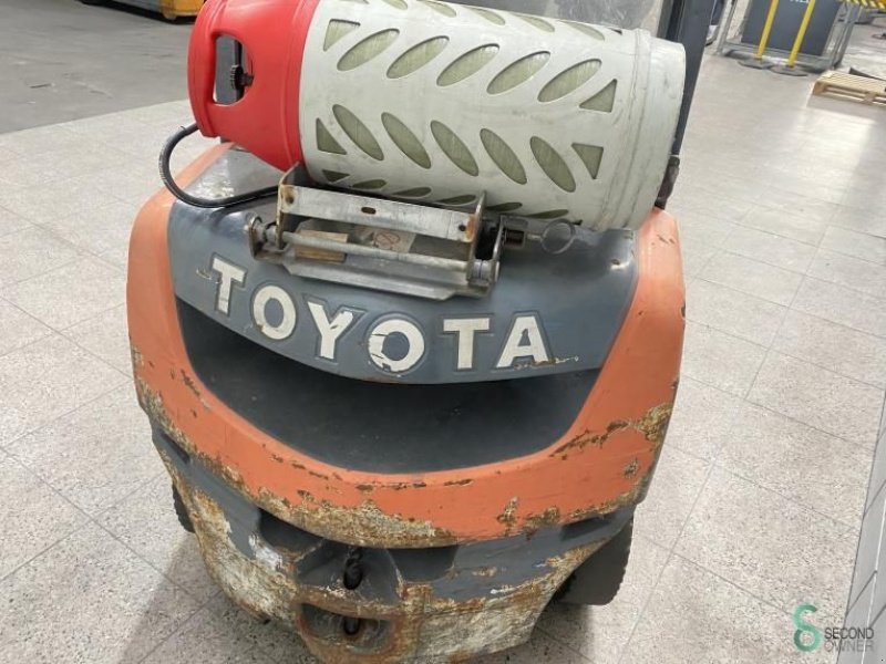 Frontstapler of the type Toyota 02-8 FGF 25, Gebrauchtmaschine in Wijchen (Picture 5)