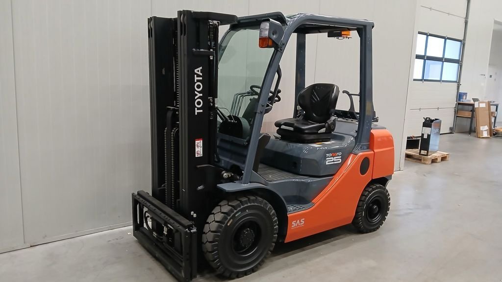 Frontstapler typu Toyota 02-8FBGF-25, Gebrauchtmaschine v Barneveld (Obrázek 2)