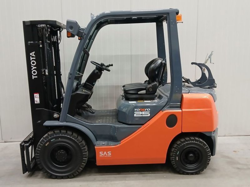 Frontstapler des Typs Toyota 02-8FBGF-25, Gebrauchtmaschine in Barneveld (Bild 1)