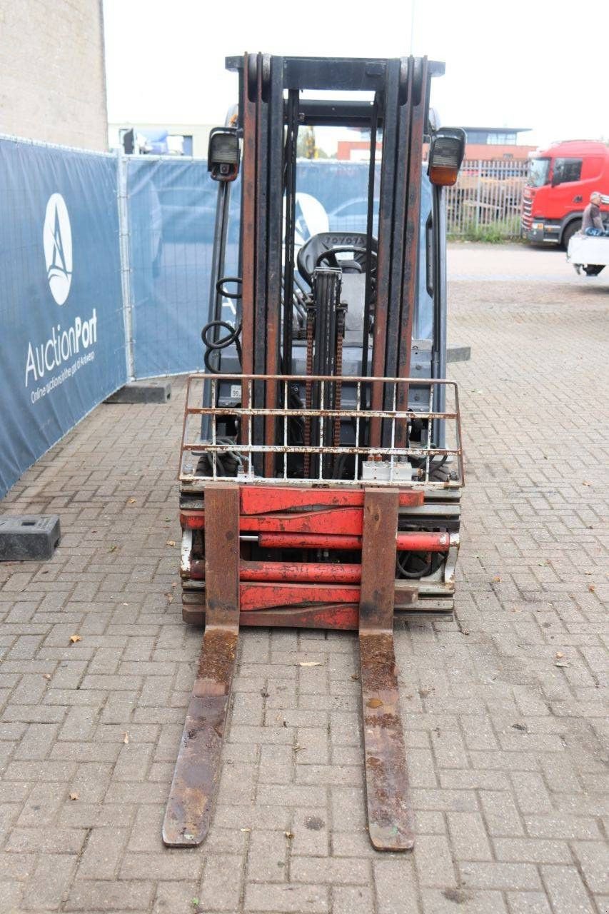Frontstapler типа Toyota 02-8FDF18, Gebrauchtmaschine в Antwerpen (Фотография 9)