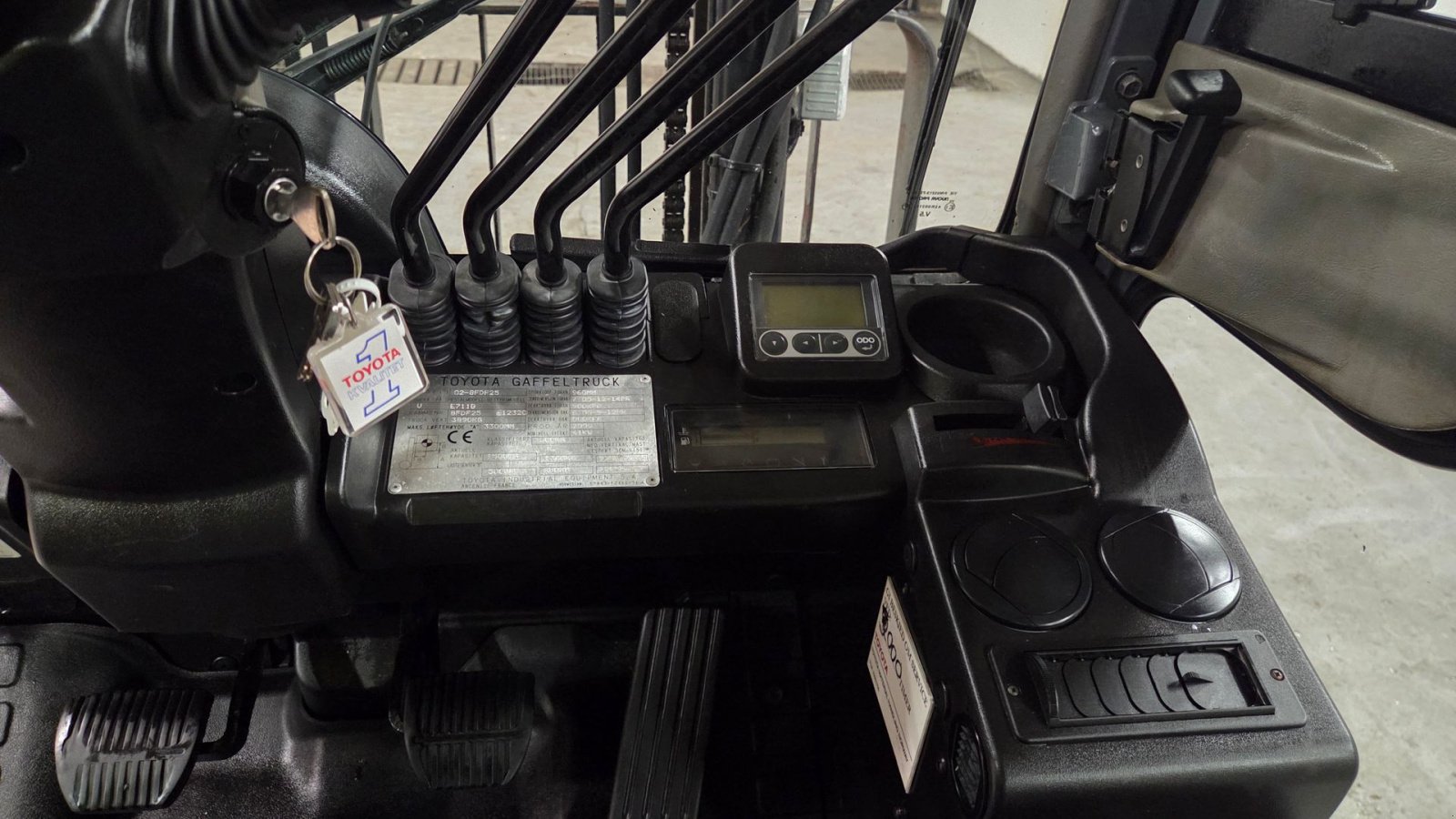 Frontstapler του τύπου Toyota 02-8FDF25, Gebrauchtmaschine σε Ølen (Φωτογραφία 15)