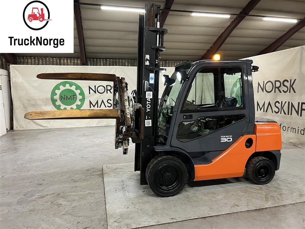 Frontstapler des Typs Toyota 02-8FDF30 ROTATOR, Gebrauchtmaschine in Ølen (Bild 1)