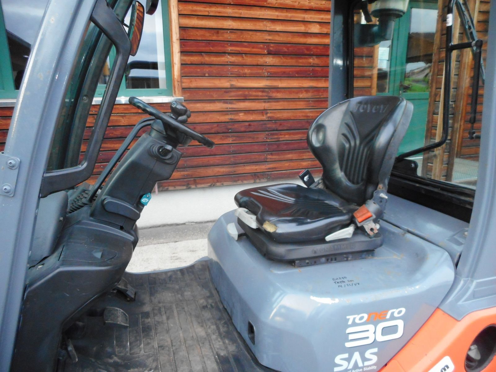 Frontstapler des Typs Toyota 02-8FDF30 Triplex 5m + SS + ZV + Halbkab., Gebrauchtmaschine in St. Nikolai ob Draßling (Bild 8)