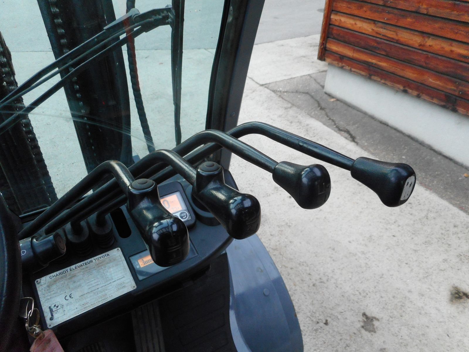 Frontstapler des Typs Toyota 02-8FDF30 Triplex 5m + SS + ZV + Halbkab., Gebrauchtmaschine in St. Nikolai ob Draßling (Bild 10)