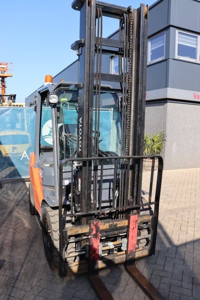 Frontstapler от тип Toyota 02-8FDF30, Gebrauchtmaschine в Antwerpen (Снимка 6)