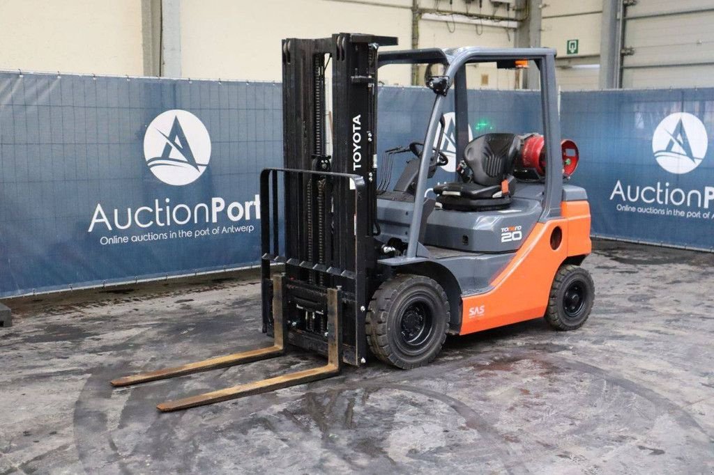 Frontstapler van het type Toyota 02-8FGF20, Gebrauchtmaschine in Antwerpen (Foto 10)