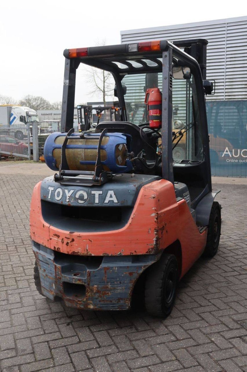 Frontstapler типа Toyota 02-8FGF25, Gebrauchtmaschine в Antwerpen (Фотография 7)