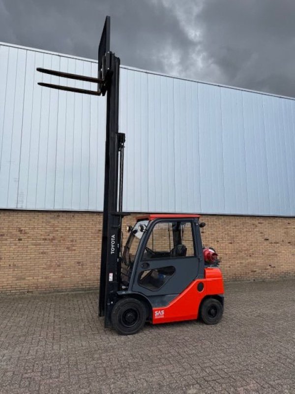 Frontstapler typu Toyota 02-8FGF25, Gebrauchtmaschine v Oldenzaal (Obrázek 2)