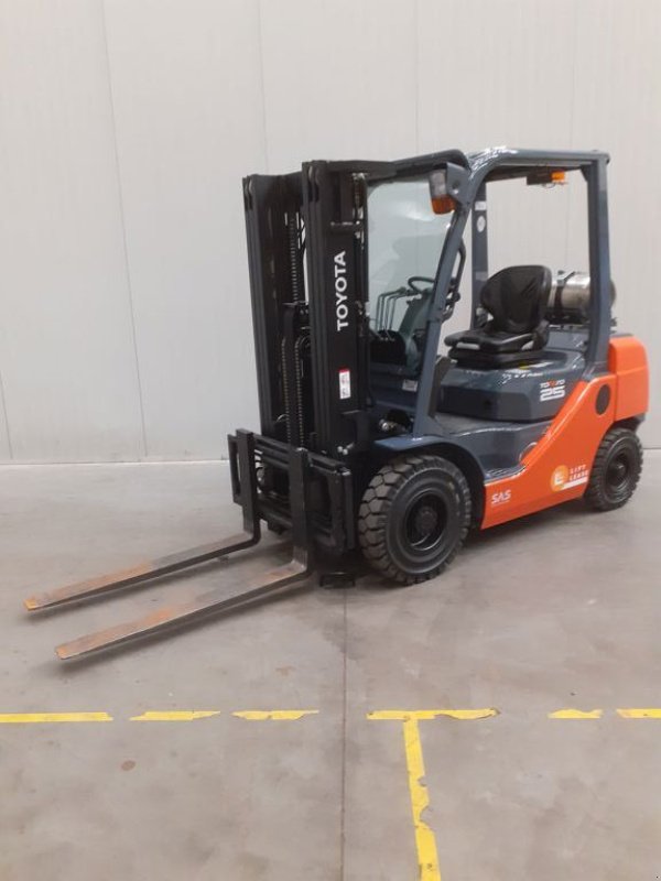 Frontstapler del tipo Toyota 02-8FGF25, Gebrauchtmaschine en Barneveld (Imagen 2)