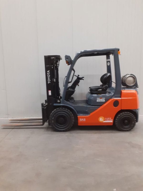Frontstapler del tipo Toyota 02-8FGF25, Gebrauchtmaschine en Barneveld (Imagen 1)