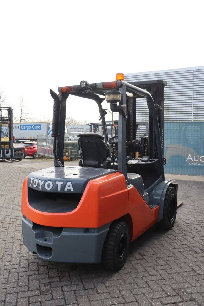 Frontstapler типа Toyota 02-8FGF30, Gebrauchtmaschine в Antwerpen (Фотография 7)