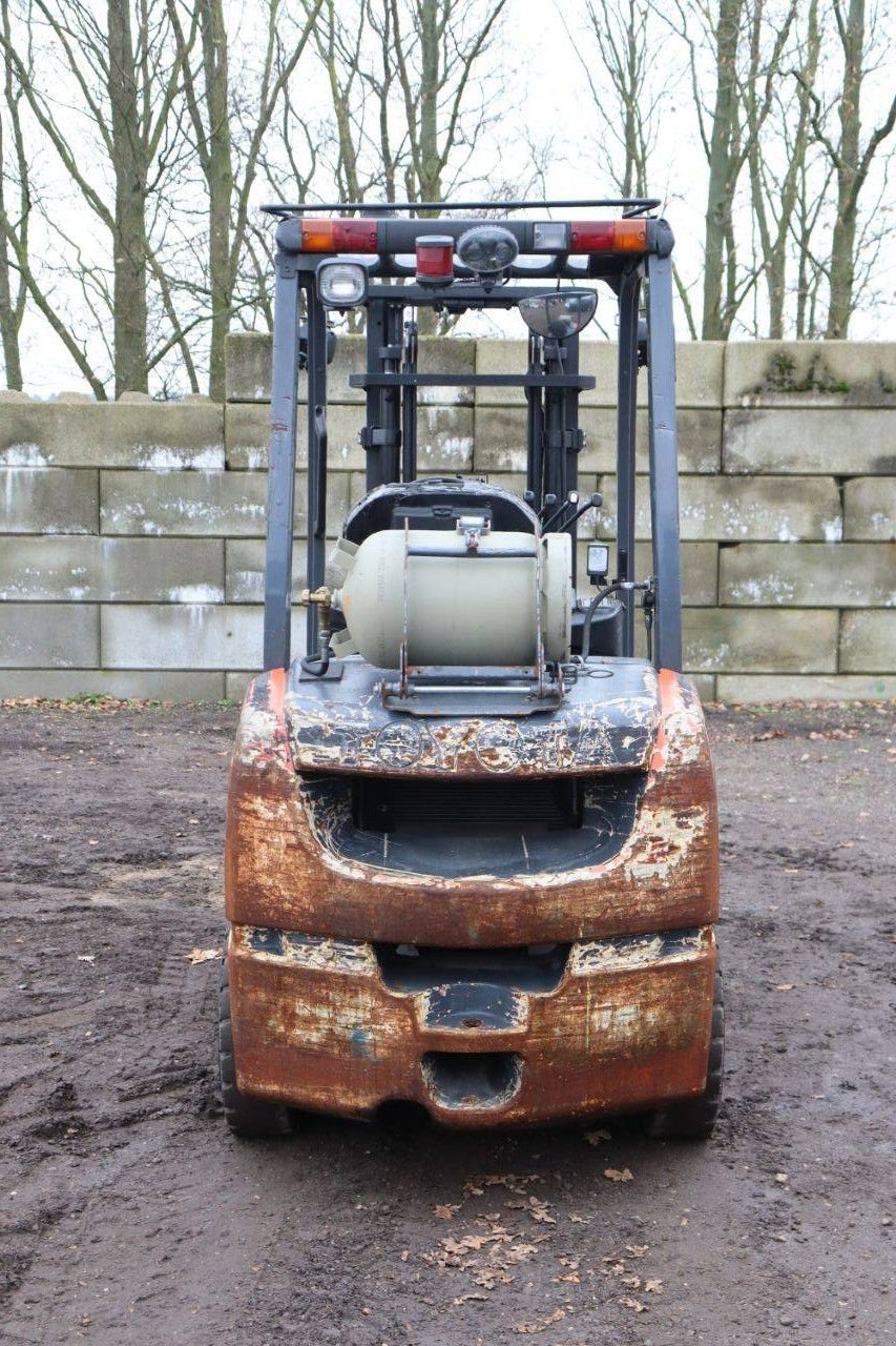 Frontstapler des Typs Toyota 02-8FGJF35, Gebrauchtmaschine in Antwerpen (Bild 5)