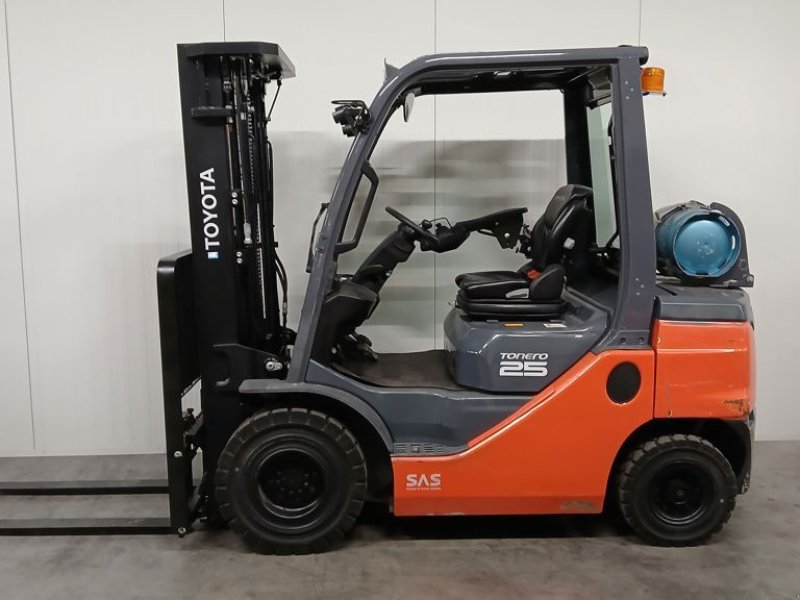 Frontstapler типа Toyota 028FGF25, Gebrauchtmaschine в Barneveld