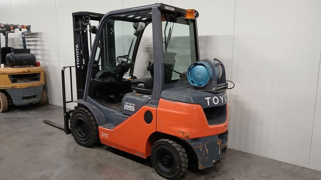 Frontstapler типа Toyota 028FGF25, Gebrauchtmaschine в Barneveld (Фотография 3)