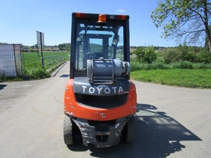 Frontstapler des Typs Toyota 06-8FG20F - GAS Triplex-FH 4,30m + Seitenschiebe, Gebrauchtmaschine in Gnas (Bild 3)