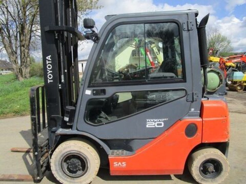 Frontstapler des Typs Toyota 06-8FG20F - GAS Triplex-FH 6,5m - Zinkenverstell, Gebrauchtmaschine in Gnas (Bild 3)