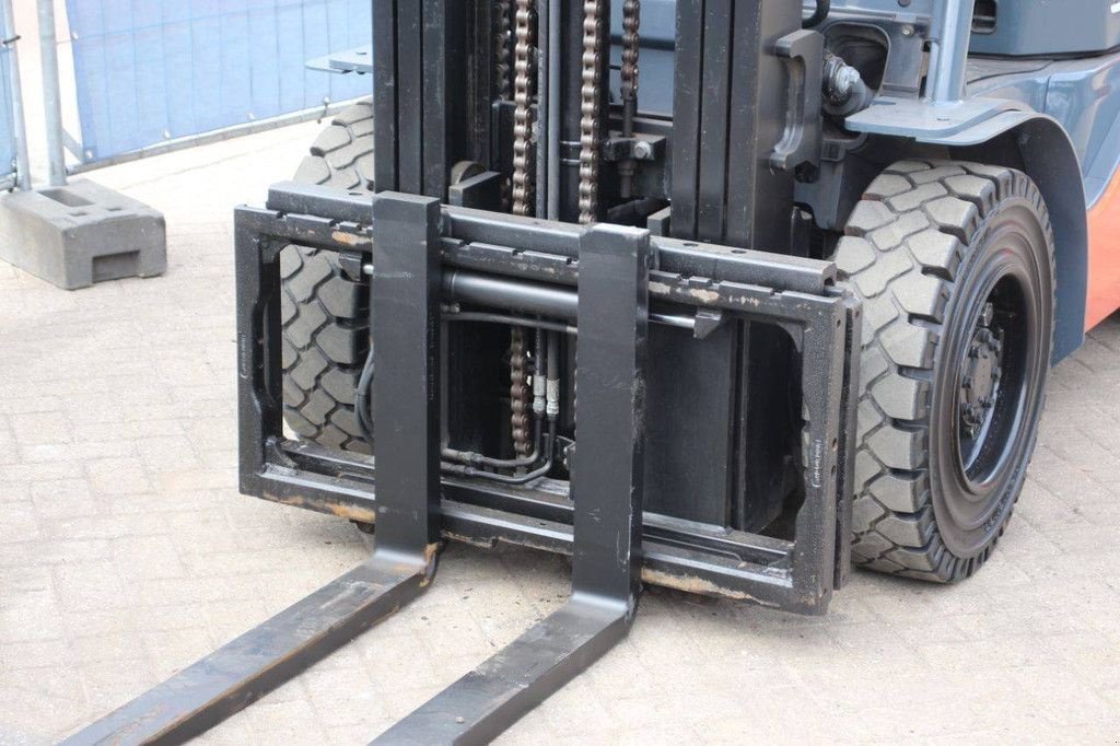 Frontstapler tipa Toyota 06-8FG30F, Gebrauchtmaschine u Antwerpen (Slika 11)