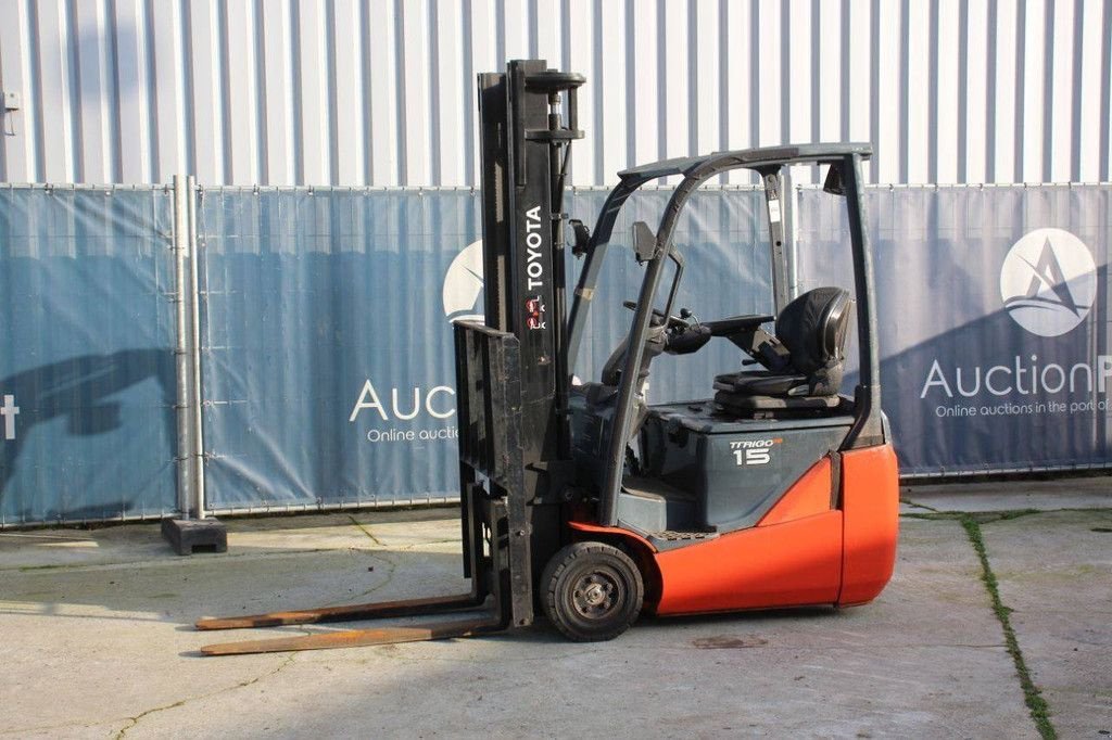 Frontstapler typu Toyota 15, Gebrauchtmaschine v Antwerpen (Obrázek 1)