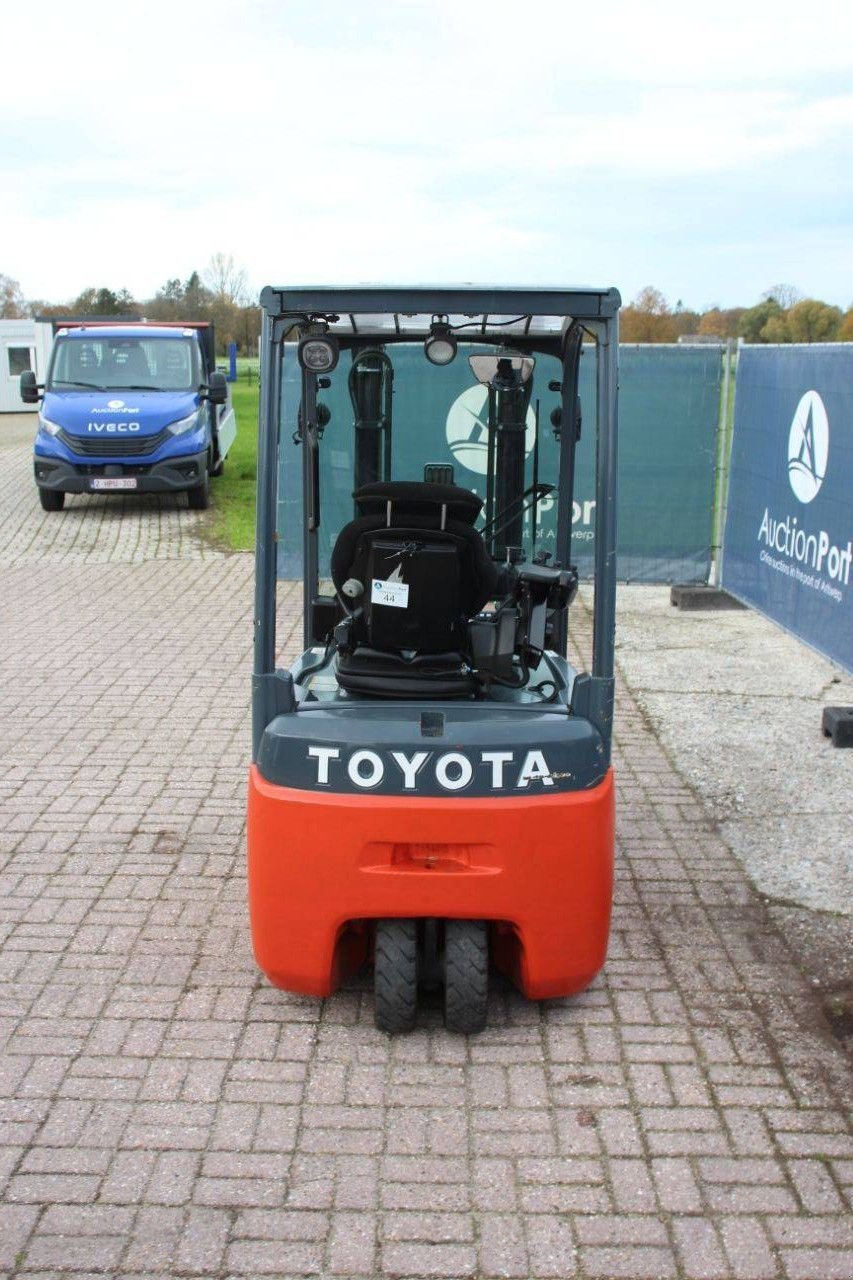 Frontstapler of the type Toyota 16, Gebrauchtmaschine in Antwerpen (Picture 4)