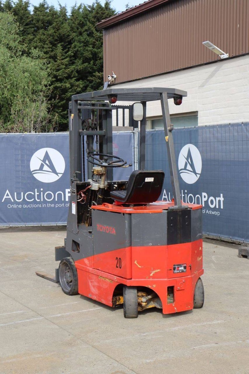 Frontstapler typu Toyota 20, Gebrauchtmaschine v Antwerpen (Obrázek 4)