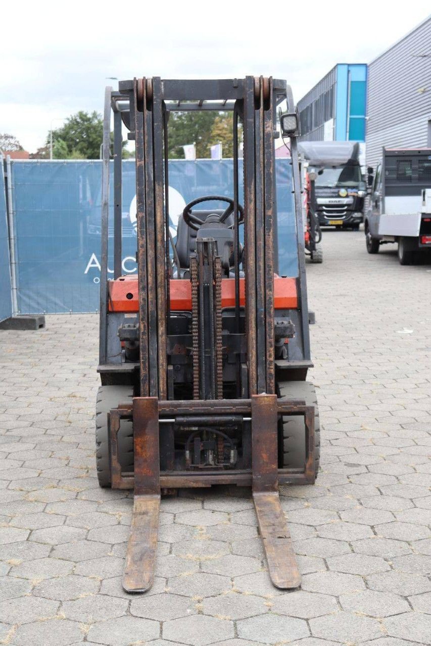 Frontstapler от тип Toyota 25, Gebrauchtmaschine в Antwerpen (Снимка 9)