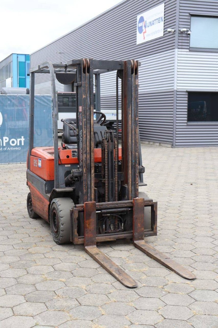 Frontstapler от тип Toyota 25, Gebrauchtmaschine в Antwerpen (Снимка 8)
