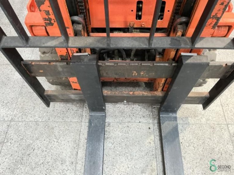 Frontstapler des Typs Toyota 2FB10, Gebrauchtmaschine in Wijchen (Bild 5)