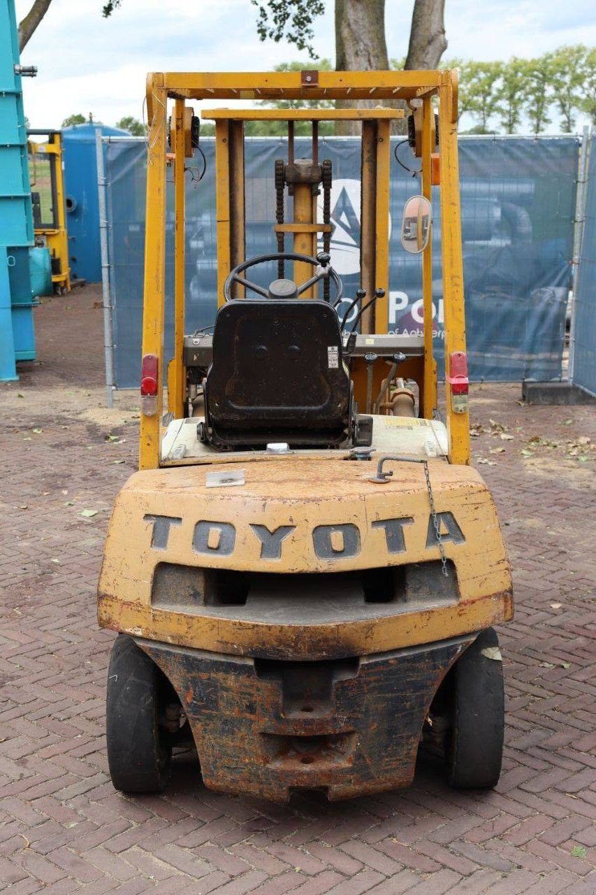 Frontstapler tip Toyota 3FD25, Gebrauchtmaschine in Antwerpen (Poză 5)