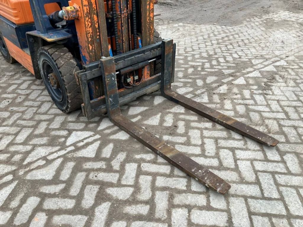 Frontstapler of the type Toyota 42-5FGF 25, Gebrauchtmaschine in Antwerpen (Picture 9)