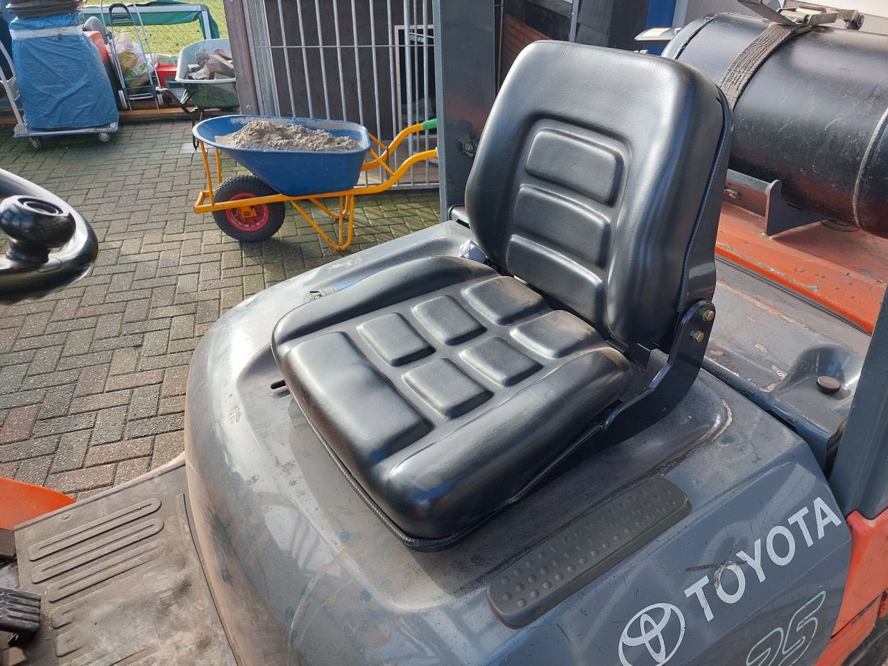 Frontstapler typu Toyota 42-7FGF25 triplex sideshift, Gebrauchtmaschine w Harskamp (Zdjęcie 9)