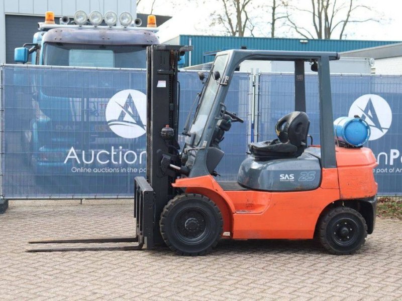 Frontstapler типа Toyota 42-7FGF25, Gebrauchtmaschine в Antwerpen (Фотография 1)