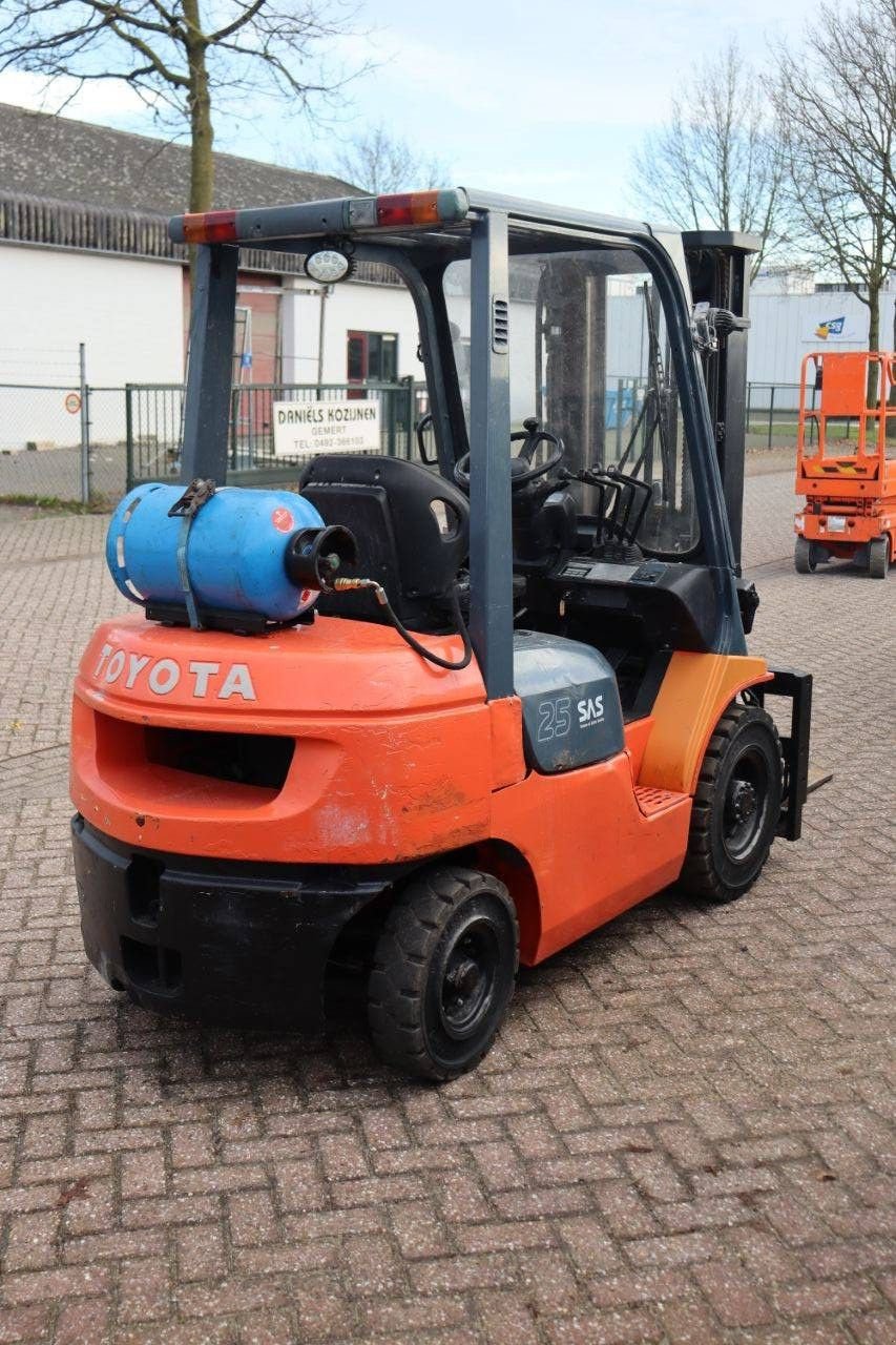 Frontstapler типа Toyota 42-7FGF25, Gebrauchtmaschine в Antwerpen (Фотография 7)