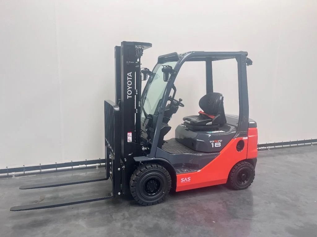 Frontstapler of the type Toyota 42-8 FDF 18. Demo, Neumaschine in Culemborg (Picture 1)