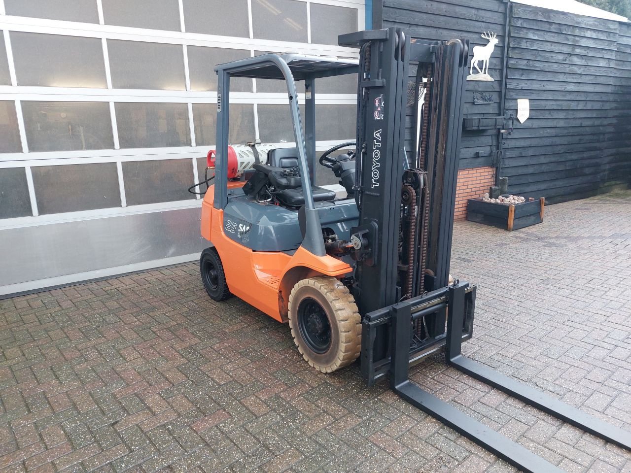 Frontstapler del tipo Toyota 42-FGF25 3 delige mast sideshift, Gebrauchtmaschine In Harskamp (Immagine 9)