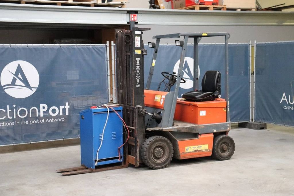 Frontstapler от тип Toyota 4FBL10, Gebrauchtmaschine в Antwerpen (Снимка 10)