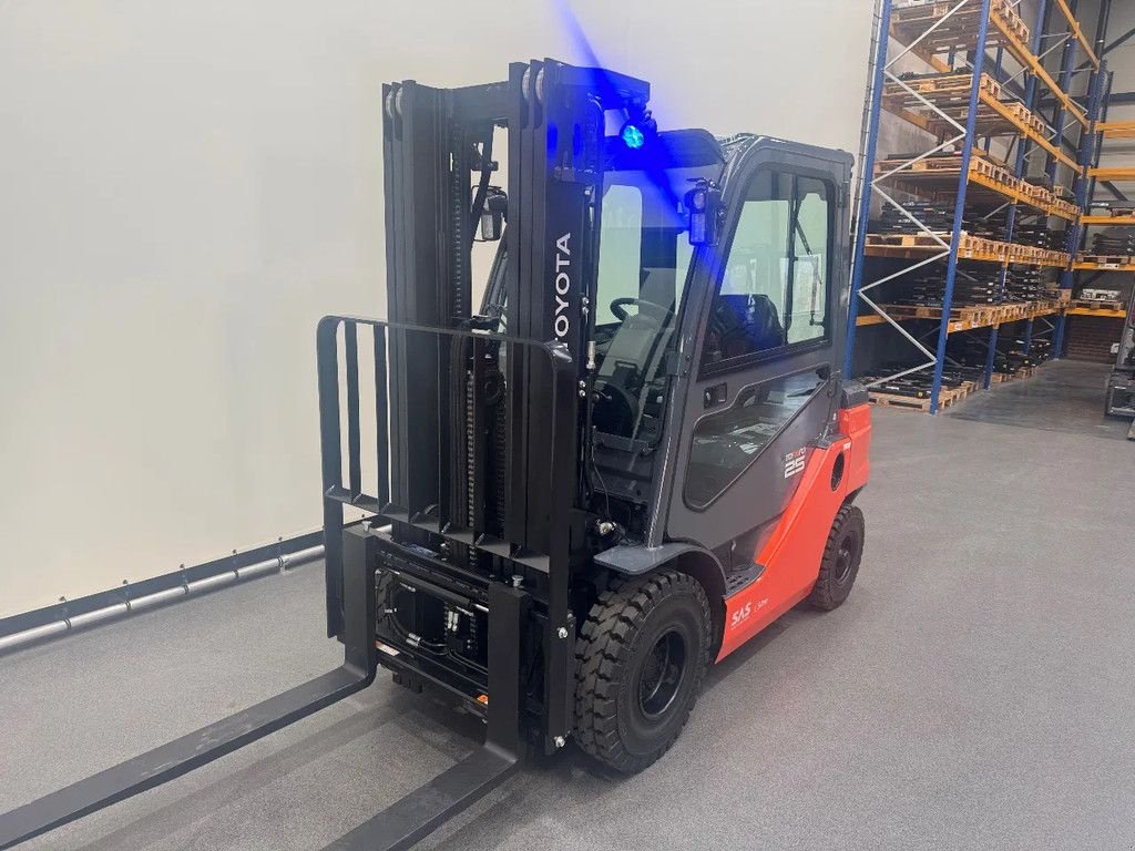 Frontstapler des Typs Toyota 52-8 FDF 25, Gebrauchtmaschine in Culemborg (Bild 11)