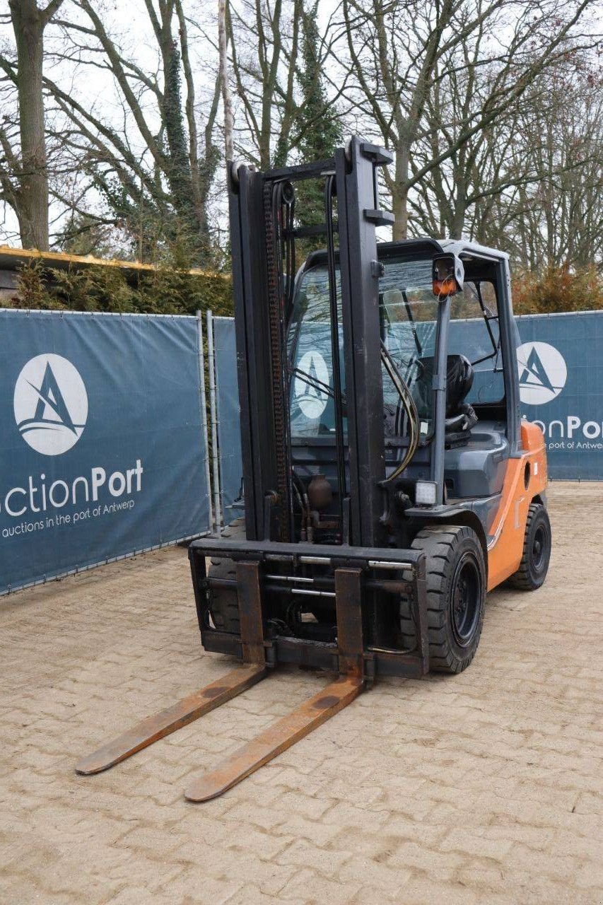 Frontstapler от тип Toyota 52-8FDJF35, Gebrauchtmaschine в Antwerpen (Снимка 10)