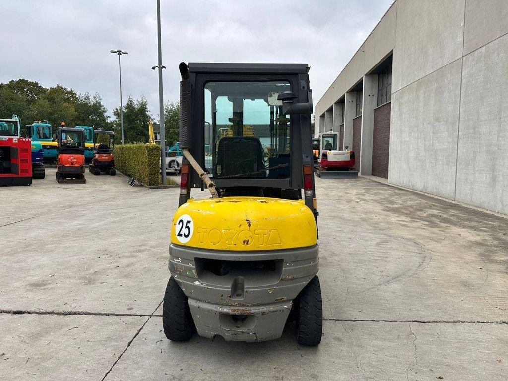 Frontstapler of the type Toyota 55E, Gebrauchtmaschine in Antwerpen (Picture 10)