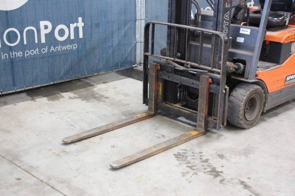 Frontstapler Türe ait Toyota 5FBE18, Gebrauchtmaschine içinde Antwerpen (resim 10)