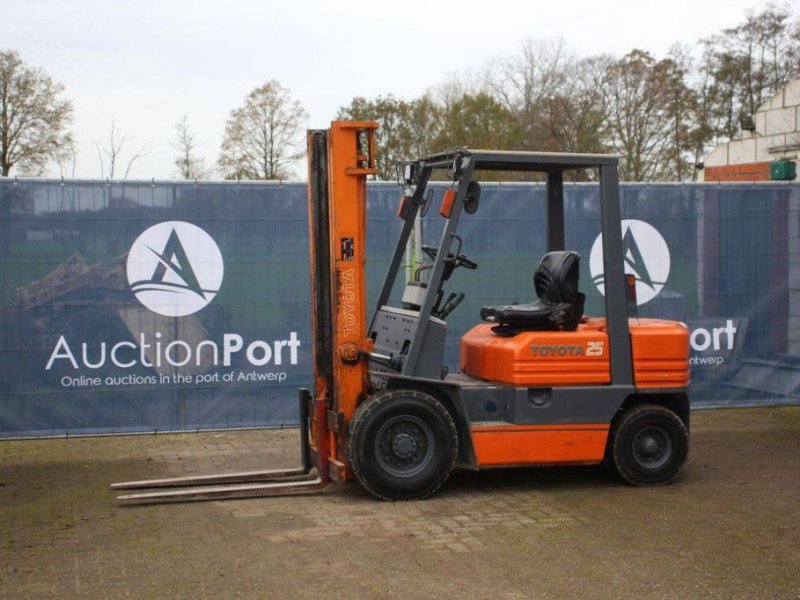 Frontstapler des Typs Toyota 5FG25, Gebrauchtmaschine in Antwerpen (Bild 1)
