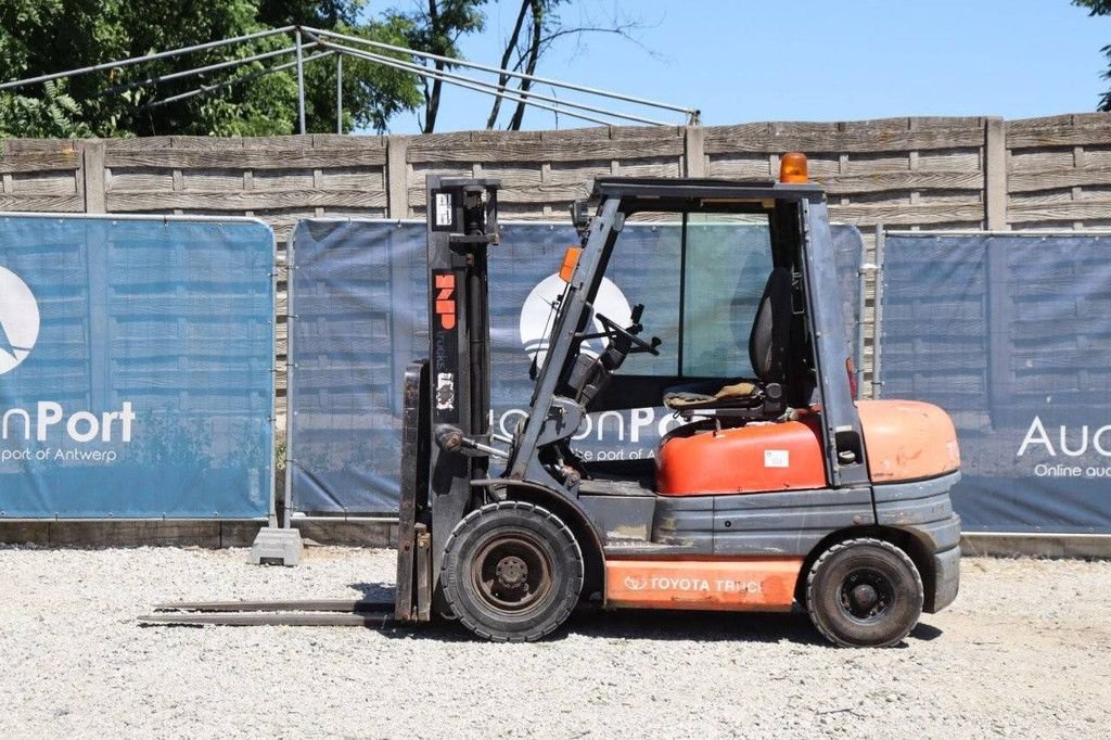 Frontstapler от тип Toyota 62-6FDF25, Gebrauchtmaschine в Antwerpen (Снимка 2)